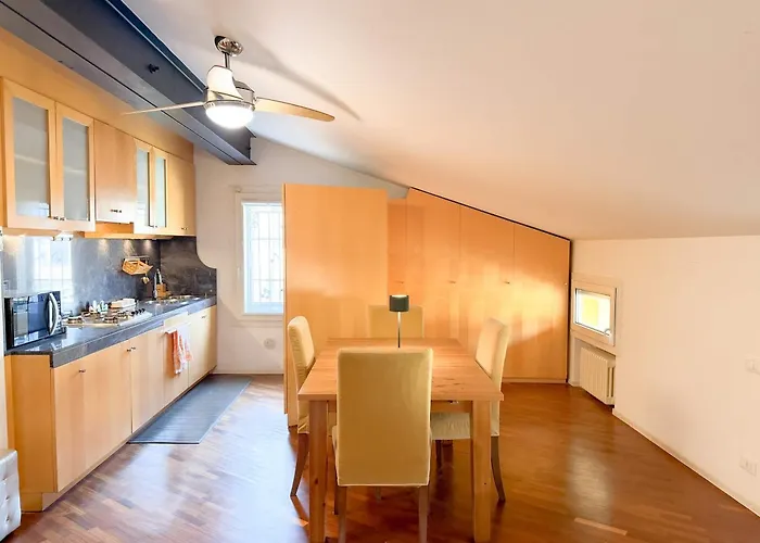 Homeby, Casa Piazza Maggiore *