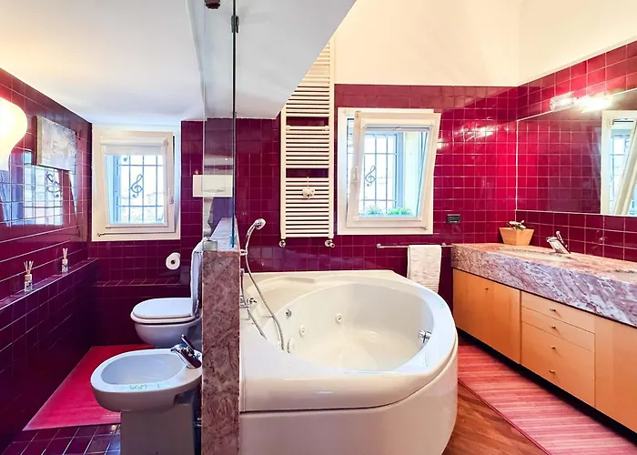 Homeby, Casa Piazza Maggiore *